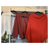 MISC LADIES CLOTHING LOT TO INCLUDE SWEATERS, VESTS & MORE
