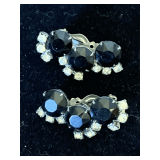 VINTAGE BLACK & CRYSTAL CLIP ON EARRINGS