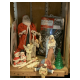 ASSORTMENT OF CHRISTMAS DECOR (WOOD CRATE NOT INCLUDED)