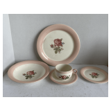 VINTAGE HOMER LAUGHLIN EGGSHELL SWING MOSS ROSE 5 PLACE SETTING