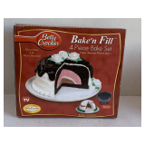 NEW VINTAGE BETTY CROCKER BAKE N