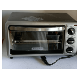 BLACK & DECKER TOASTER/BROILER