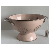 VINTAGE PINK ENAMEL COLANDER