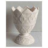 VINTAGE SHELL PINK NAPCO MILK GLASS VASE 6" TALL