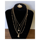 1928 JEWELRY LINE SMALL GOLD TONE POCKET WATCH & 4 VINTAGE NECKLACES