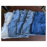 5 PAIR LADIES JEAN SHORTS (SIZE 7/8)