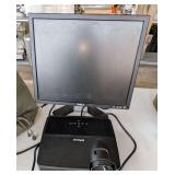 Infocus IN112 Projector with Dell E197FPT Monitor