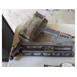 Senco SNIV Nail Gun
