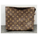 Louis Vuitton "Toiletry Pouch", comes with a certificate of authenticity provided by the seller, see pictures for details.