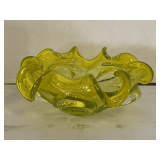 VINTAGE UNIQUE ITALIAN CANARY YELLOW BLOWN ART GLASS BOWL SHAPED LIKE A FLOWER 8 1/2" WIDE X 4 1/2" TALL