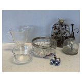 SHELF LOT TO INCLUDE VINTAGE HAZEL ATLAS CLEAR CREAMER "ROYAL LACE", PAIR MINIATURE BLUE DELFT SHOES & MORE