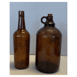 VINTAGE PHILADELPHIA AMBER AND VINTAGE AMBER GLASS CLOROX BLEACH BOTTLE (SMALL CHIP SEE PIC)