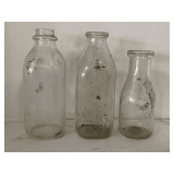 2 VINTAGE GLASS QUART MILK BOTTLES & 1 VINTAGE GLASS PINT MILK BOTTLE FOUND IN JAMES, GA (OLD BALKCOM HOME PLACE)