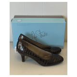 NEW LIFE STRIDE DARK BRONZE HEELS SIZE 6 1/2