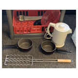 CRATE FULL OF ASSORTED KITCHEN ITEMS