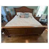 Master… King size lift bed with wireless remote, comes with headboard, footboard, and side rails. Also comes with assorted bedding and accent pillows. See pictures for details.