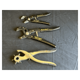 Garage… Craftsman Robo grip pliers, and leather punch tool, tub is not included, see pictures for details.