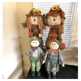 Garage… Seasonal fall decor, four pieces, see pictures for details.