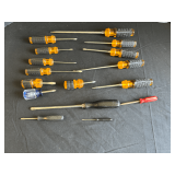 Garage… Screwdriver assortment, tub is not included, see pictures for details.