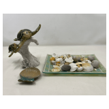 Master… Mosaic glass dish with seashells, also includes a small sea turtle sculpture, see pictures for details.