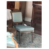 ANTIQUE EASTLAKE LADIES CHAIR