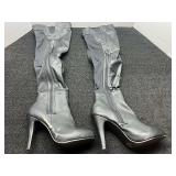 Black Over-the-Knee Stiletto Boots Size 8- BOOTs DO HAVE SOME SCUFF PLACES. SEE PICTURES
