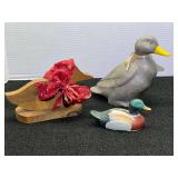 Ceramic and wood duck decor, three pieces, see pictures or details.