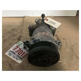 AC COMPRESSOR 1996–1999 CHEVROLET TAHOE/C1500