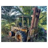 Ford lift truck/forklift, 6000lb capacity, working condition unknown. See pictures for details.