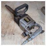 Central pneumatic industrial impact wrench, working condition unknown, see pictures for details.