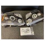 D2-2007–2009 Chevy avalanche projector headlights, set of two, see pictures for details.