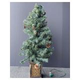 D5 – Pre-lit artificial table top tree, see pictures for details.