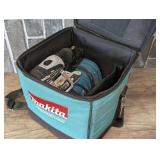 Makita 18 V cordless drills with charger, comes with carrying case, working condition unknown, see pictures for details.