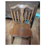 Wooden Windsor Style Dining Chair with Spindle Back and Turned Legs