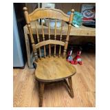 Wooden Windsor Style Dining Chair with Spindle Back