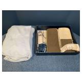 Vintage foot warmer, working condition unknown, see pictures for details.
