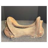 Antique Leather Saddle with Metal Hardware and Rigging, believed to be a rare WW1 US Cavalry saddle.