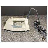 Black and Decker Surge Xpress Auto Off Steam Iron