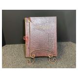 Vintage copy of Leaves of Gold, a popular mid-20th-century inspirational anthology edited by Clyde Francis Lytle. comes with display stand, see pictures for details.