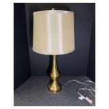 Small brass finish table lamp, see pictures for details.
