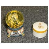 Angel musical globe, also includes a stoneware drink box. See pictures for details.