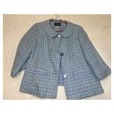 Ladies business jacket, size 10, please inspect for size and to make sure this fit needs. See pictures for details.
