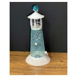 Lighthouse light, needs a new battery, working condition unknown, see pictures for details.