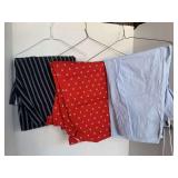 6 PAIR LADIES CAPRIS (2 LEVI SIZE 8-12)