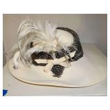 LADIES VINTAGE JACK MCCONNELL ULTRA CREAM WOOL WIDE BRIM DERBY HAT W/ FEATHER TRIM W/ HAT BOX