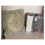 NEW PERCALE QUEEN SHEET SET & VINTAGE ASIAN DESIGN VELVET BACK BROCADE ACCENT PILLOW 12" SQUARE