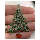 VINTAGE GREEN/RED ENAMEL CHRISTMAS TREE BROOCH W/ CLEAR RHINESTONES 2 1/2" LONG