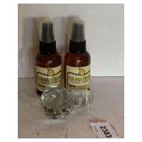 2 BOTTLES OF SCENTING SPRAY FOR POTPOURRI & VINTAGE CRYSTAL WINE STOPPER