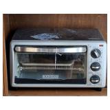 BLACK & DECKER TOASTER OVEN