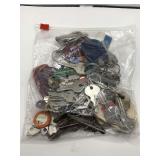 BAG OF MISC KEYS & KEY CHAINS